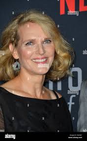 Melissa james hi-res stock photography and images