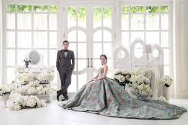 Ocha naami prewedd indoor by pose studio via ochanaami.blogspot.com. Foto Prewedding Indoor Valio Studios Jogja The Bride Dept