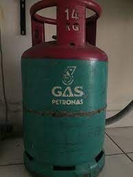 Dengan kualitasnya yang tahan lama, harga yang juga cukup terjangkau, kompor gas dari rinnai ini juga hadir dengan desain yang menarik. Tong Gas Kosong Kitchen Appliances On Carousell