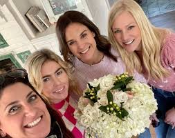 Ashley Manning's Valentines Day idea sends flowers to widows