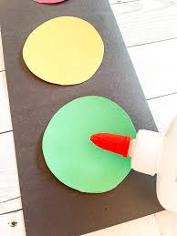 As an amazon associate i earn from qualifying purchases. Black History Month Preschool Art Project Garrett Morgan S Traffic Light Woo Jr Kids Activities