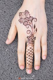 Pin On Finger Mehndi Design