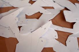 Origami überraschungen selber mache | 24 würfel für die hier eine origami anleitung für eine fliege (die man am anzug trägt) musik die ärzte mit schlaflied. Hirschtrophae Papercraft Verenas Little World