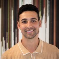 500+ "Abrahám" profiles