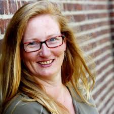 Op 1 april 1992 startte ik mijn eerste logistieke onderneming.