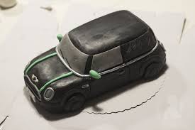 Die süßen flitzer eignen sich prima für kleine. Mini Cooper Mademoiselle Cupcake