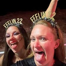 Swiftie Fan Birthday Gift, T Swift Birthday Headband, Feeling 22 Party  Crown, Birthday Tiara, Party Favor