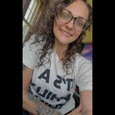 How do you keep track of multiple AI prompts?