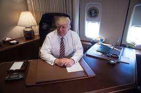 Air force one, the plane of us president george w. Air Force One S Kitchen Can Feed 100 People At A Time Trump To Re Design Air Force One