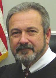 Community braves chill for SCH bed tower topping out