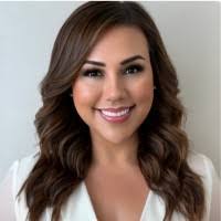 Liz Belcher's Instagram, Twitter & Facebook