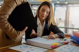 A freight broker is the middle man between a trucker and a customer in need of shipping services. Eagle Express Service Blog Freight Broker Training Is It A Good Investment