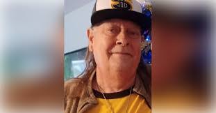 Allison Crowson's Instagram, Twitter & Facebook