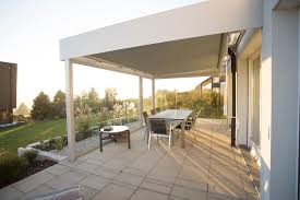 Terrassen Glasdach Mit Beschattung Uberdachung Unterglasmarkise Terrassenuberdachung Uberdachung Terrasse Glasschiebetur