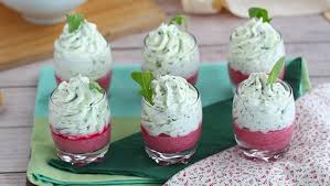 Verrines Betteraves Rouges Boursin Recette Ptitchef Recette En 2020 Recette Verrine Apero Verrines Betterave Recette Verrine