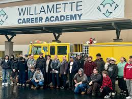 Chemeketa Community College على X: "2day Chemeketa donated one of our  retired fire trucks to the Willamette Career Academy for their diesel tech  students to work