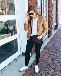 Casual Friday Workwear Blazer And Sneakers Business Casual Casual Workwear Summer Business Casual Outfits Womens Business Casual Business Casual Outfits