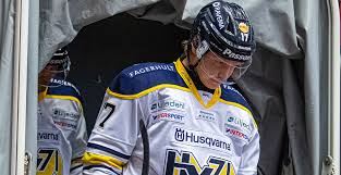 Följ oss även på sociala medier: Hedlund Skit Rinner Nedat Och Det Maste Hv71 Inse Hockeybladet Nu