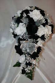 Finding the ideal flower arrangements that would make you stand out is really a tough task. Bridal Bouquet Package Black Silver White Silk Wedding Flowers Bridesmaids 21pc Qualitysi Simple Wedding Flowers Bridesmaid Flowers Wedding Flower Decorations