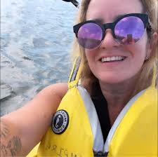 Retired teacher seeks companionship in Bayside