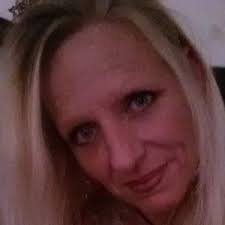 Christine Derossett's Instagram, Twitter & Facebook