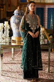 Designer Suits Buy Zenia Set For Women Online Fw19rr117 Emerald Green Anita Dongre Indian Dresses Online Traditional Indian Dress Velvet Dress Designs