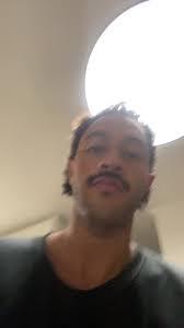 Ator Rafael Logan Dançando