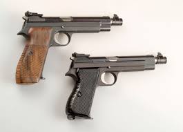 Neuhausen kan snildt være den service pistol af højest kvalitet som nogensinde er indført i hær eller politi. Larvatus Prodeo Livejournal