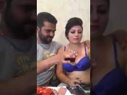 Hindistan'ın mumbai şehrinde dünyaya gelmiştir. Irani Kos Cash Partying With His Sibling Sister While Upset With Afghans Youtube