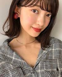 50代のミディアムヘアスタイル 髪型 レイヤー ボブ パーマ lala magazine ララマガジン 髪型 レイヤー ボブパーマ レイヤーボブ