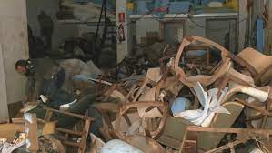 💥CÁMARA OCULTA FILTRA DESENTIERROS EN VALENCIA Y ESTALLAN CONTRA PEDRO SÁNCHEZ EXPULSADO DE HUESCA - YouTube