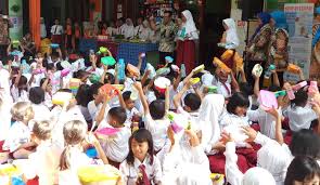 Jawa no.24 gubeng, surabaya, jawa timur mail : Senin 1 10 Hari 3 Workshop I Ses 2018 Digelar Di Smpn 41 Surabaya Tunas Hijau Id