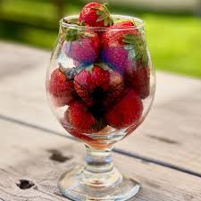 🍓STRAWBERRY BONANZA 2.0🍓 We are back with another weekend full of  delicious local strawberry products! Stop in and try all of the wonderful  strawberry items we have. 🍎HomeGrown Strawberry Cider 🍓Strawberry Ginger