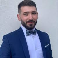 20+ profils pour “Valenta”