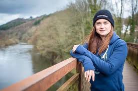 Pin By Emily On Bonnie Wright Bonnie Wright Ginny Weasley Bonnie