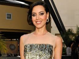 She began her career performing improv and sketch comedy at the uprig. Aubrey Plaza Discusses Her Sexuality I Fall In Love With Guys And Girls The Independent The Independent