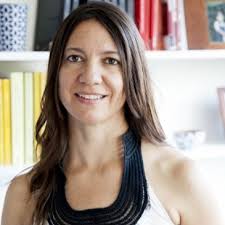 Paula Leighton's Instagram, Twitter & Facebook