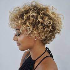 23 Curly Bob Hairstyles That Are Trending Right Now Stayglam Short Curly Hairstyles For Women Curly Hair Styles Curly Bob Hairstyles