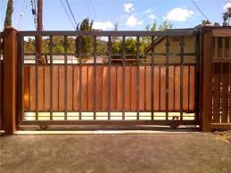 Model pintu pagar rumah minimalis. Kenali 11 Jenis Pintu Pagar Yang Pas Untuk Hunian Sudah Cocok