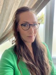 Szentkirályszabadja. Adok-veszek.