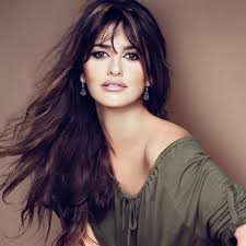 She is the younger sister of actress penelope cruz. Pin On Hair Style Possibilities