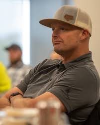 Fill in the blank... 🦺...