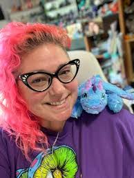 Ashley Embrey's Instagram, Twitter & Facebook