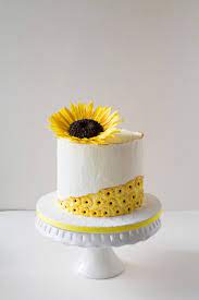 Explore hainesbarksdale's photos on flickr. Sunflower Sunflower Cakes Sunflower Birthday Cakes Cake Decorating Designs