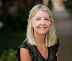 Catherine Richmond's Instagram, Twitter & Facebook