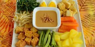 • 2 bawang daun, cincang kasar. Kalori Gado Gado Dan 9 Kuliner Indonesia Terpopuler Lainnya Pejuang Diet Wajib Tahu Merdeka Com