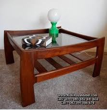 Dan untuk harga dari kursi tamu minimalis jati jepara ini kami berikan harga yang lebih murah dibandingkan dengan kompetitor kami yang lain seperti tempat tidur minimalis, ranjang tingkat anak, meja makan mewah, dan berbagai macam produk furniture untuk kebutuhan kantor, cafe dan restoran. Jual Meja Kaca Unik Kayu Jati Minimalis Rizki Raya Mebel