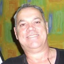 Só agora que notei a família do Garcia Junior dublou o desenho do pica pau  O filho ( Garcia Junior) dublou o pica pau O pai ( Garcia neto) que dublou o