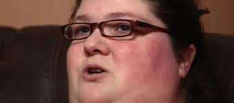 Each episode follows a year in the life of morbidly obese individuals, who usually begin the episode weighing at least 600 pounds (270 kg), and documents their attempts to reduce their weight to a healthy level. This Is What Happened To Gina Krasley From My 600 Lb Life Celebrities Major