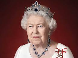 Après le décès de son père, sa majesté la reine elizabeth ii est couronnée à l'abbaye de westminster le 2 juin 1953. Nouvelle Photo Officielle De La Reine Elizabeth En Tant Que Souveraine Du Canada